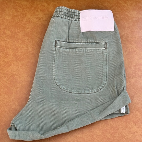 One teaspoon Hunter relaxed short - Picture 2 of 6